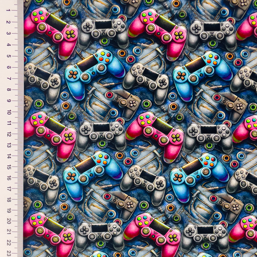 Coole Baumwoll-Webware mit Gaming-Controller-Motiven, 100% Baumwolle, glatt & formstabil, ideal für Zocker-Fans, Schultüten, Laptoptaschen und Zimmer-Deko